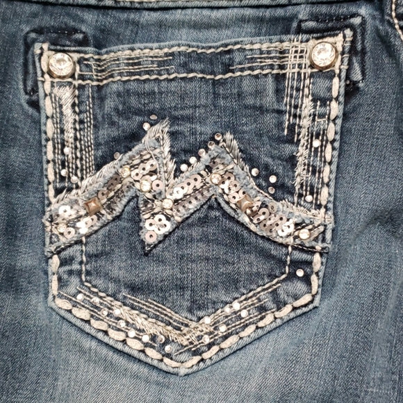 Miss Me Jeans - Picture 4 of 4